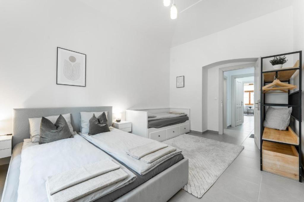 Appartement Nice Apartman In New Town Prague Extérieur photo